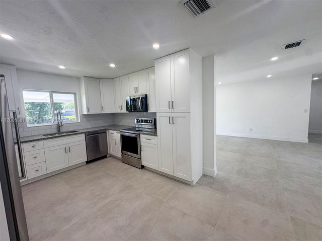 19001 Sterling Dr 0, Cutler Bay, FL 33157