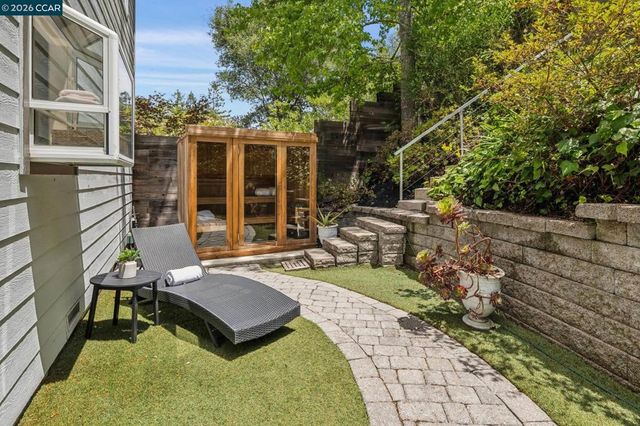 6 Monte Vista Rd, Orinda, CA 94563