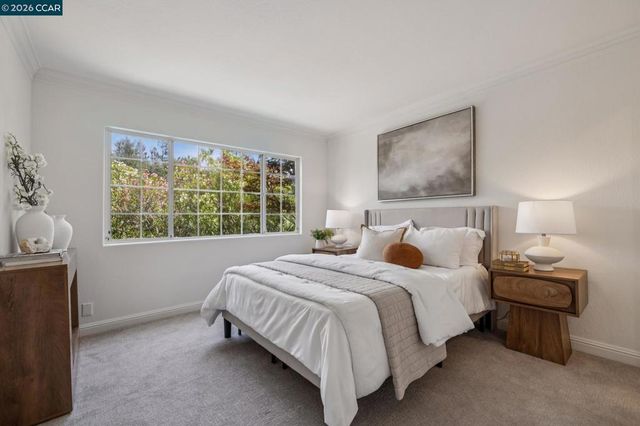 6 Monte Vista Rd, Orinda, CA 94563