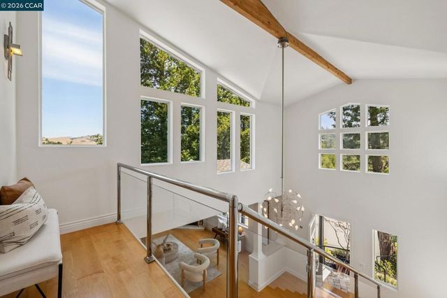 6 Monte Vista Rd, Orinda, CA 94563
