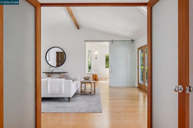 6 Monte Vista Rd, Orinda, CA 94563