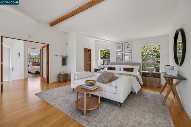 6 Monte Vista Rd, Orinda, CA 94563