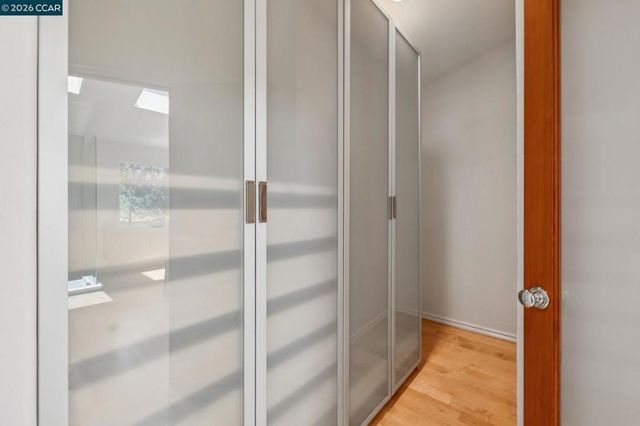 6 Monte Vista Rd, Orinda, CA 94563