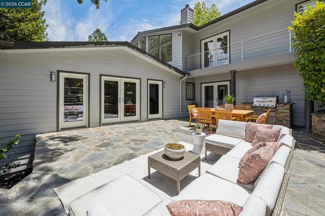 6 Monte Vista Rd, Orinda, CA 94563
