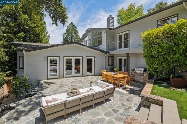 6 Monte Vista Rd, Orinda, CA 94563