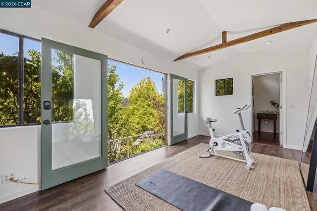 6 Monte Vista Rd, Orinda, CA 94563