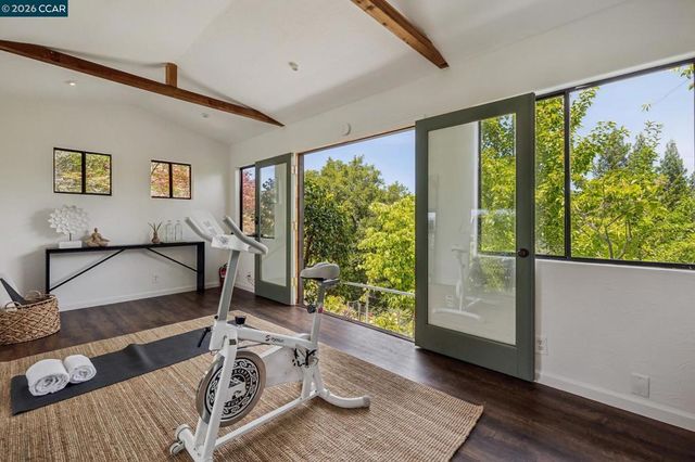 6 Monte Vista Rd, Orinda, CA 94563