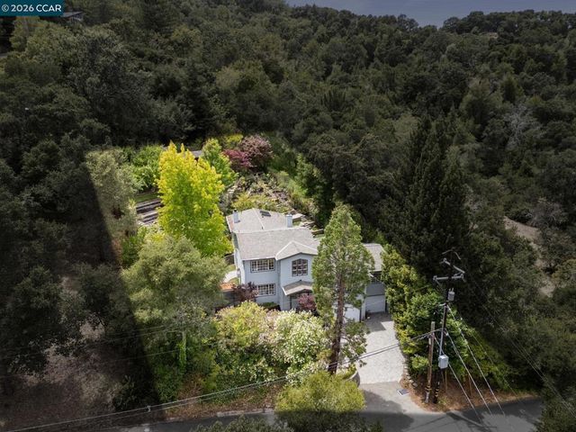 6 Monte Vista Rd, Orinda, CA 94563