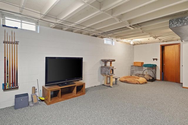 3326 Monarch DRIVE, Racine, WI 53406