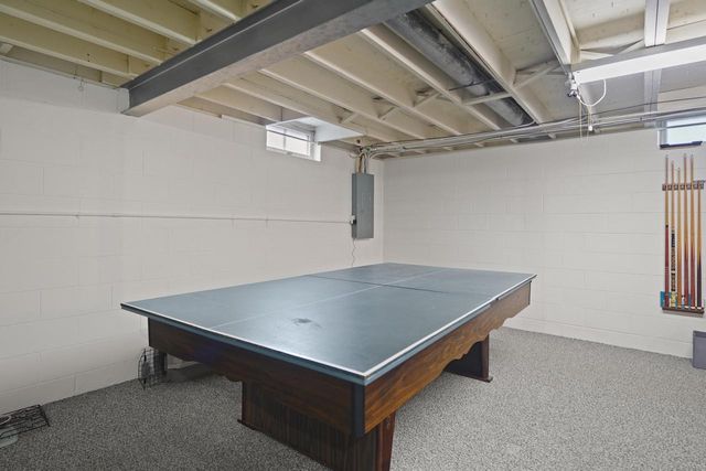 3326 Monarch DRIVE, Racine, WI 53406