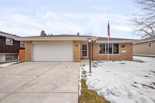3326 Monarch DRIVE, Racine, WI 53406
