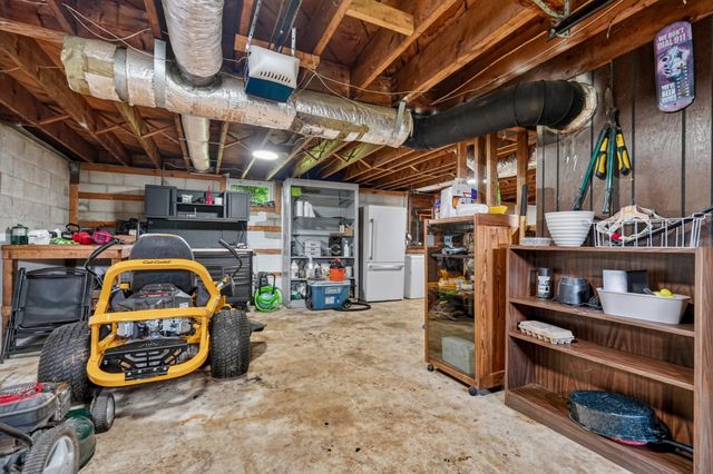 234 Jim Hennessee Rd, Sparta, TN 38583