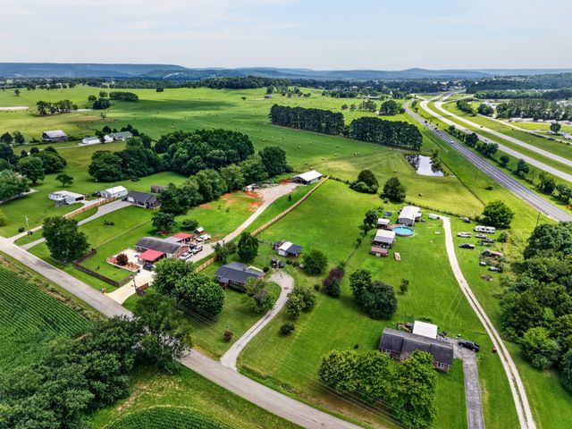 234 Jim Hennessee Rd, Sparta, TN 38583