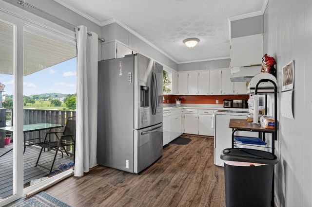 234 Jim Hennessee Rd, Sparta, TN 38583