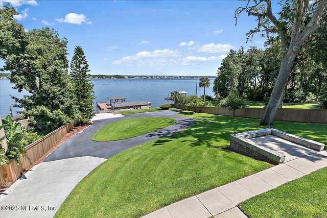 12827 FT CAROLINE Road, Jacksonville, FL 32225
