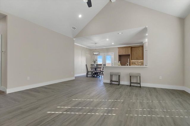 133 Calvin Drive, Wolfforth, TX 79382