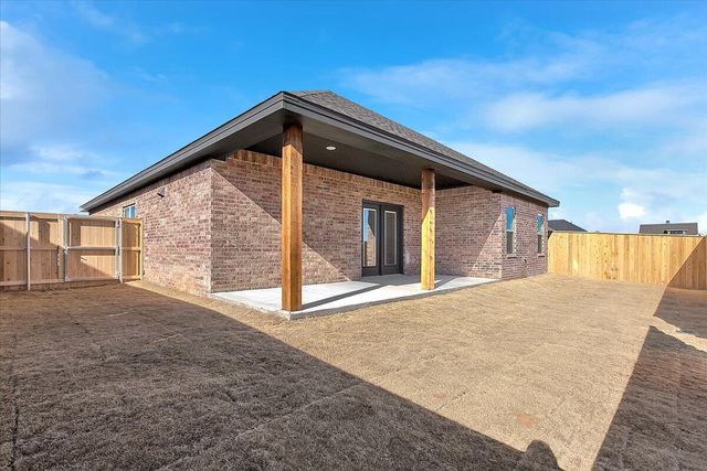 133 Calvin Drive, Wolfforth, TX 79382