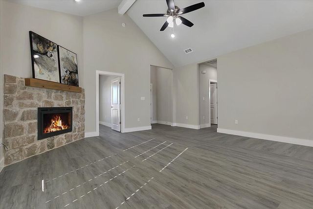 133 Calvin Drive, Wolfforth, TX 79382