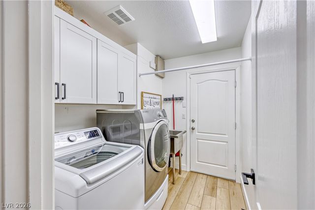 2530 Vintage Rose Avenue, Henderson, NV 89052