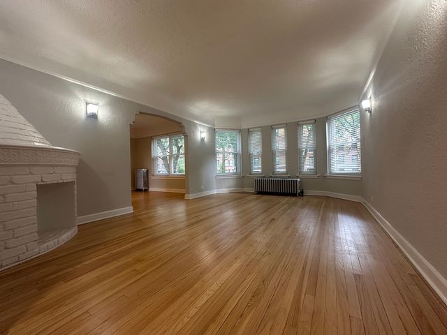 2548 W Fitch Avenue 1, Chicago, IL 60645