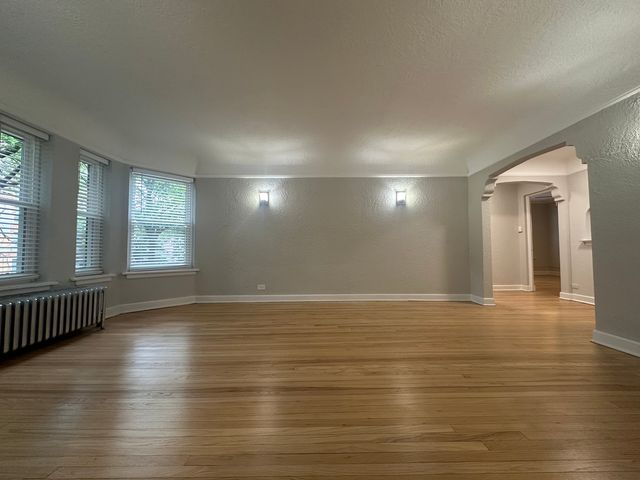 2548 W Fitch Avenue 1, Chicago, IL 60645