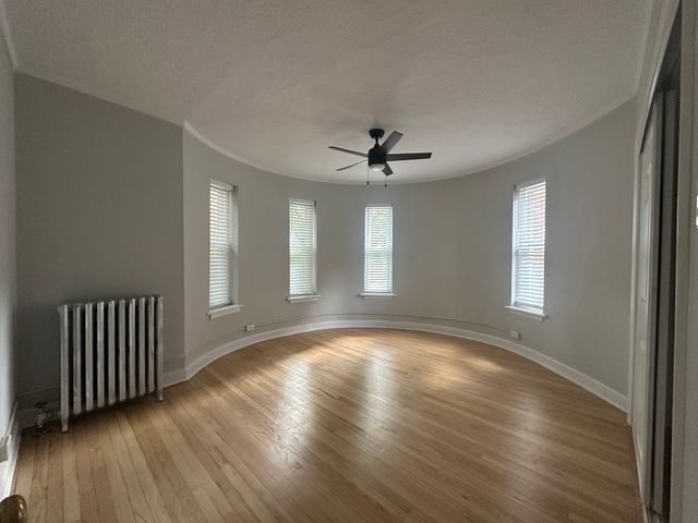 2548 W Fitch Avenue 1, Chicago, IL 60645