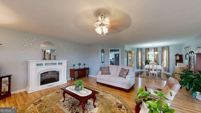 157 Scarlett Ohara Drive, Ailey, GA 30410