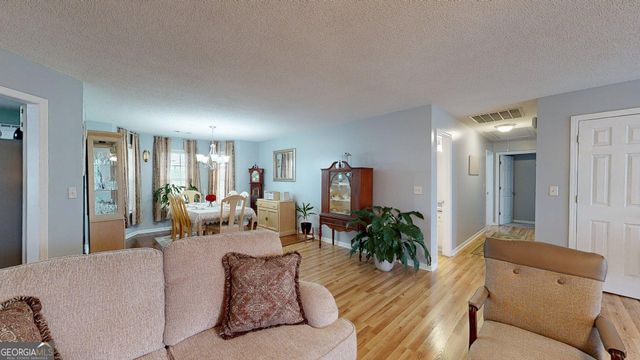 157 Scarlett Ohara Drive, Ailey, GA 30410