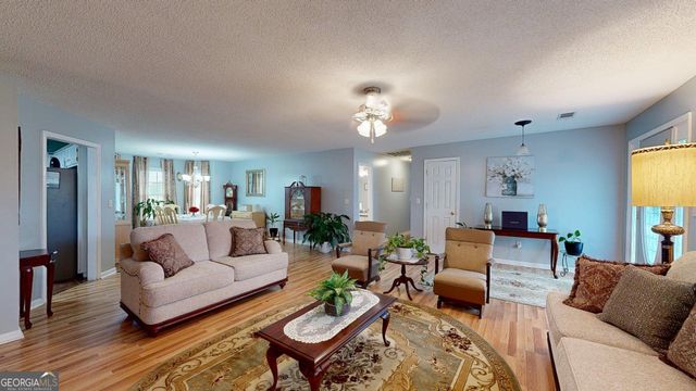 157 Scarlett Ohara Drive, Ailey, GA 30410