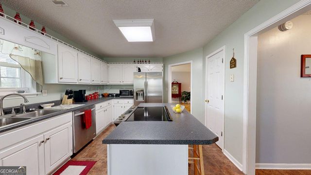 157 Scarlett Ohara Drive, Ailey, GA 30410