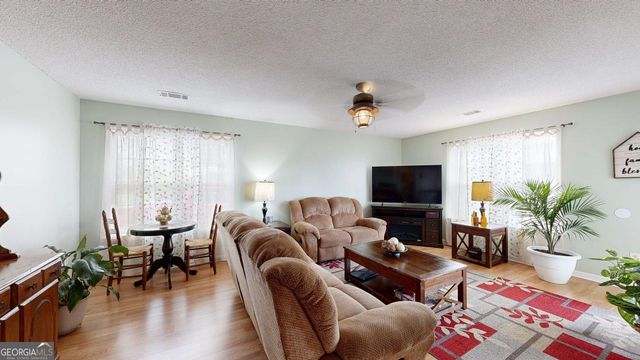 157 Scarlett Ohara Drive, Ailey, GA 30410