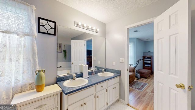 157 Scarlett Ohara Drive, Ailey, GA 30410
