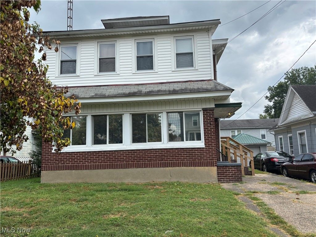 2412 Lynn Street, Parkersburg, WV 26101