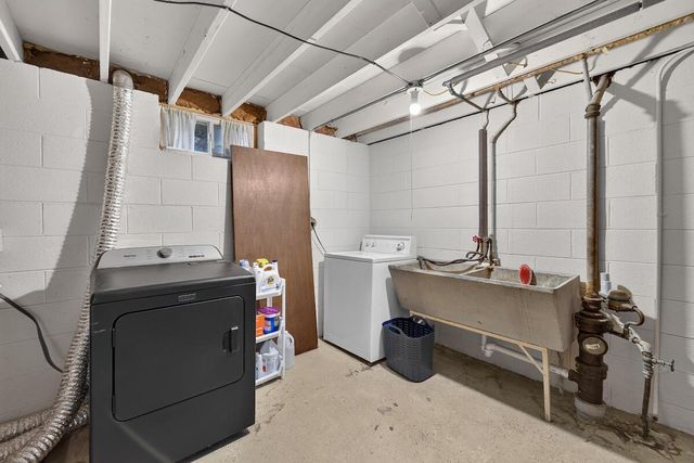 1945 Case AVENUE, Racine, WI 53403