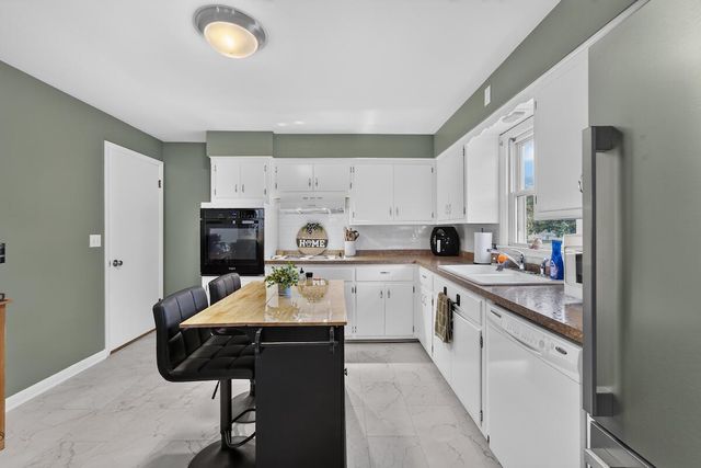 1945 Case AVENUE, Racine, WI 53403