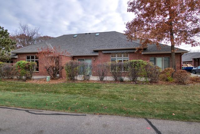 91 Deerwood Court, Hudson, WI 54016