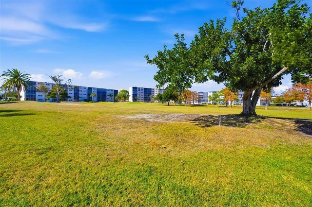 4460 IRONWOOD CIRCLE 301A, Bradenton, FL 34209