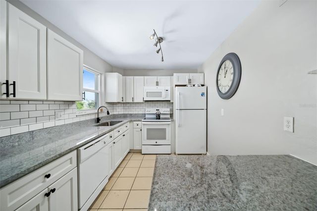 4460 IRONWOOD CIRCLE 301A, Bradenton, FL 34209