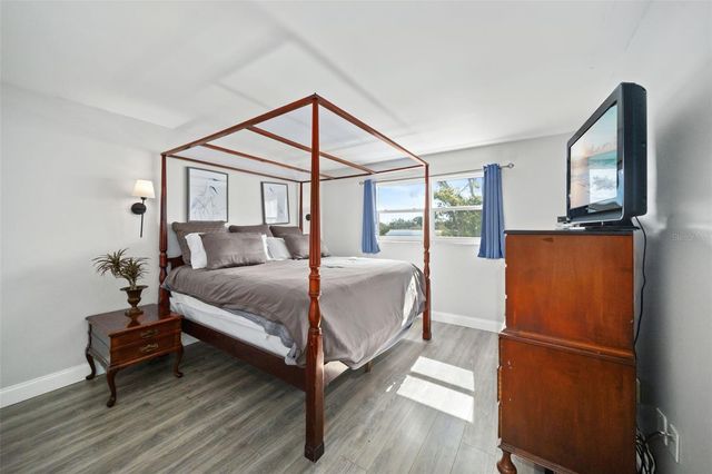 4460 IRONWOOD CIRCLE 301A, Bradenton, FL 34209