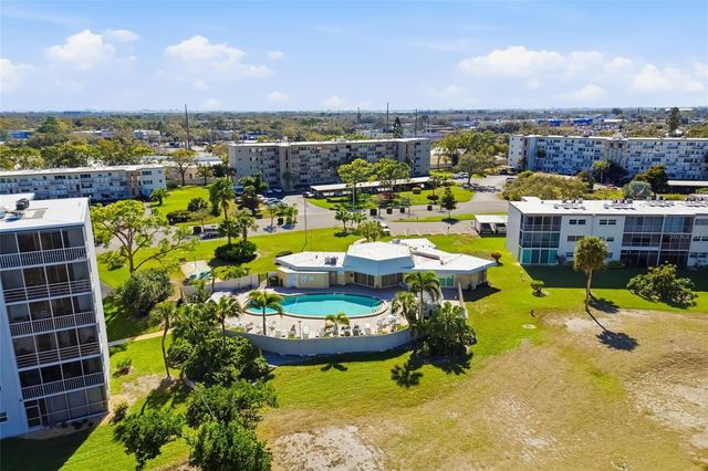 4460 IRONWOOD CIRCLE 301A, Bradenton, FL 34209