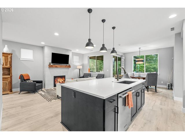 723 Sw 49TH Dr, Gresham, OR 97080