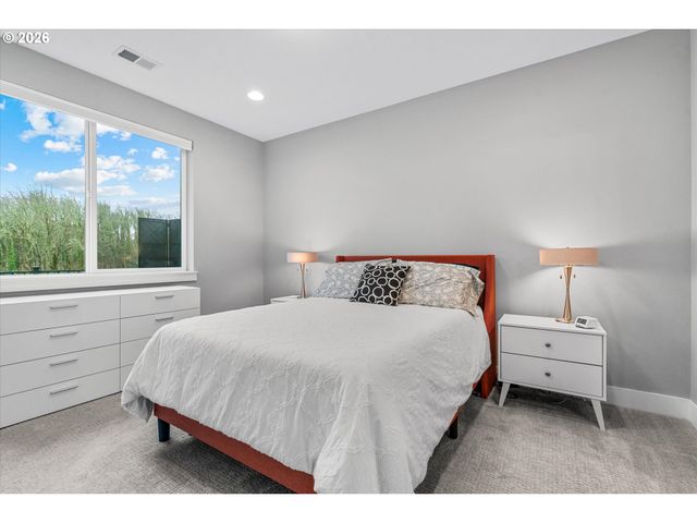 723 Sw 49TH Dr, Gresham, OR 97080