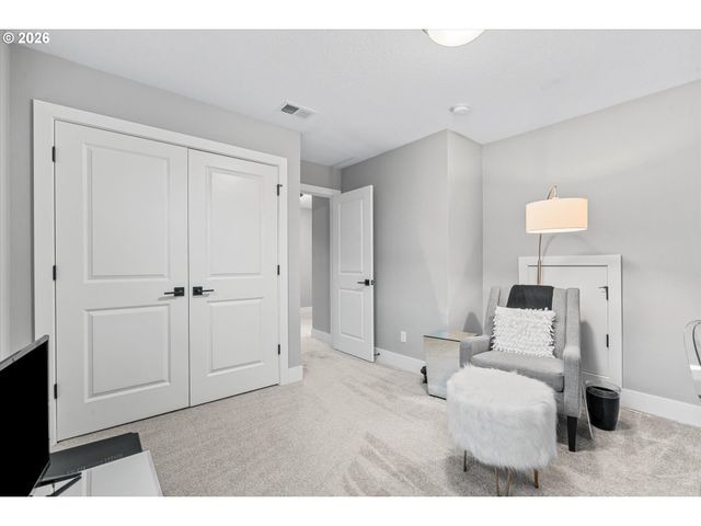 723 Sw 49TH Dr, Gresham, OR 97080