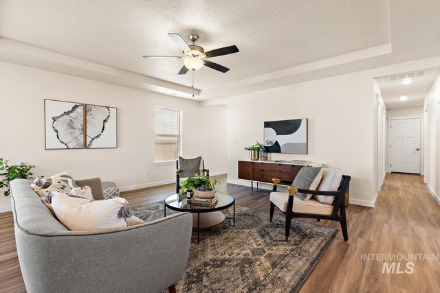 10079 Longtail Drive, Nampa, ID 83687