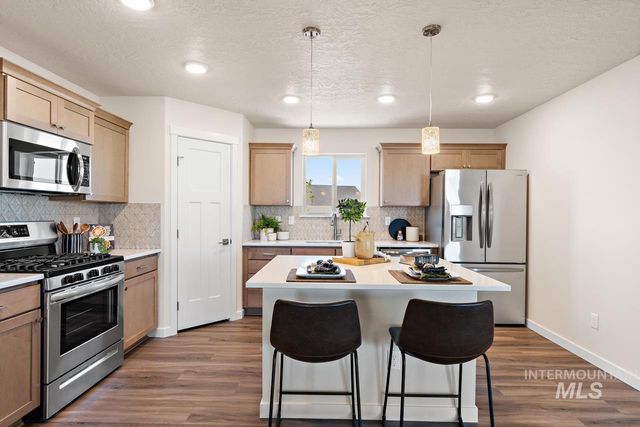 10079 Longtail Drive, Nampa, ID 83687