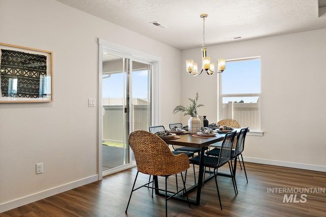 10079 Longtail Drive, Nampa, ID 83687