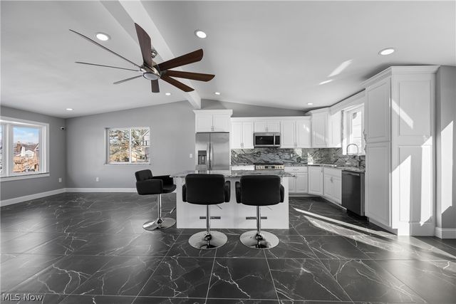 253 Aqua Boulevard, Coventry, OH 44319