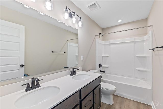 5482 Sheldon Close, Middletown, OH 45005