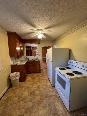 126 Rothwood Road, Monroe, VA 24574