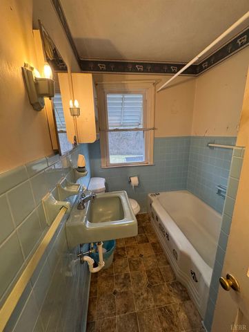 126 Rothwood Road, Monroe, VA 24574